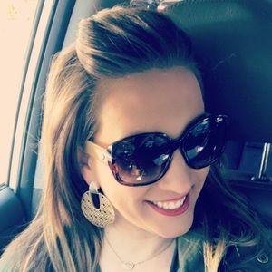 Meet your Posher, Christi